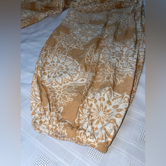 Lotus and Luna Harem Pants | Smocked Waist | Boho Floral | Made in Thailand - Picture 3 of 11